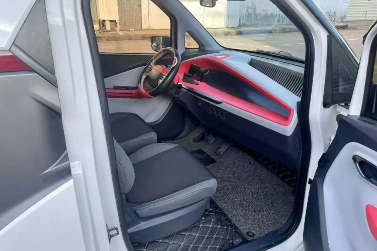 Used Baojun E200 2018 Intelligent Driving Edition Interior 3