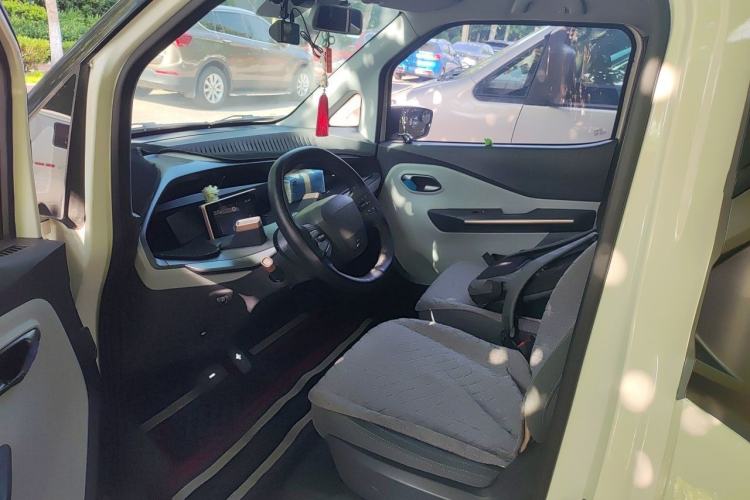 Used Baojun E200 2018 Intelligent Driving Edition Left Rear Seat