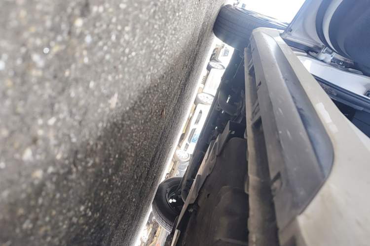 Used Baojun E200 2018 Intelligent Driving Edition Left Side Sill