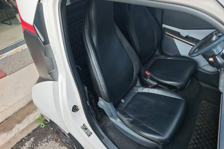Used Baojun E200 2018 Intelligent Driving Edition Right Front Seat
