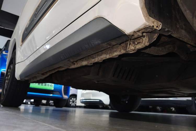 Used Baojun E200 2018 Intelligent Driving Edition Right Side Sill