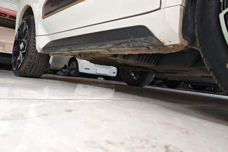 Used Baojun E200 2018 Intelligent Driving Edition Right Side Sill