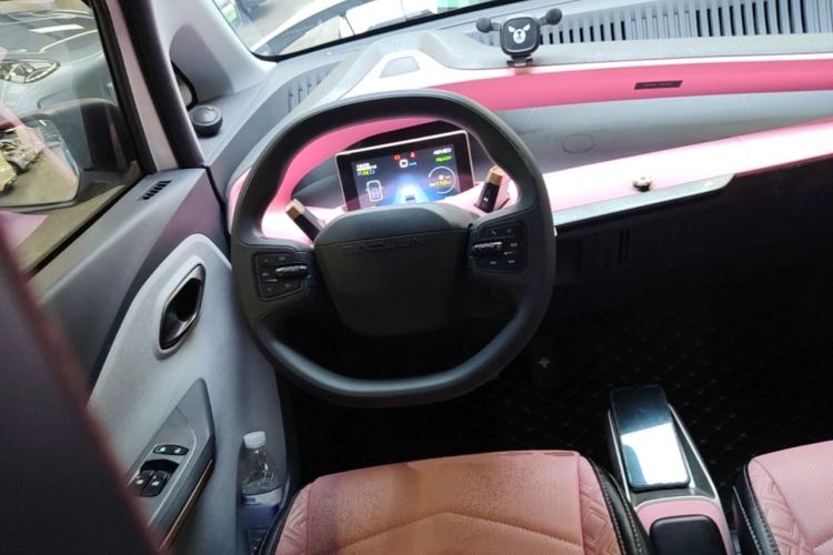 Used Baojun E200 2018 Intelligent Driving Edition Steering Wheel