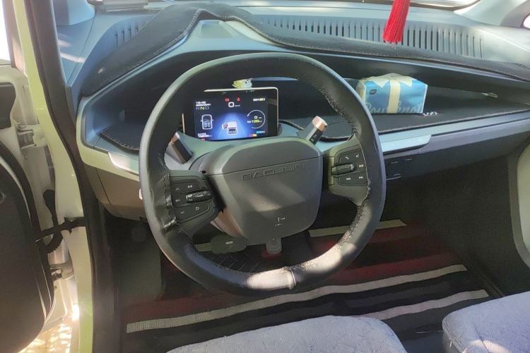 Used Baojun E200 2018 Intelligent Driving Edition Steering Wheel