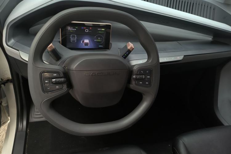 Used Baojun E200 2018 Intelligent Driving Edition Steering Wheel