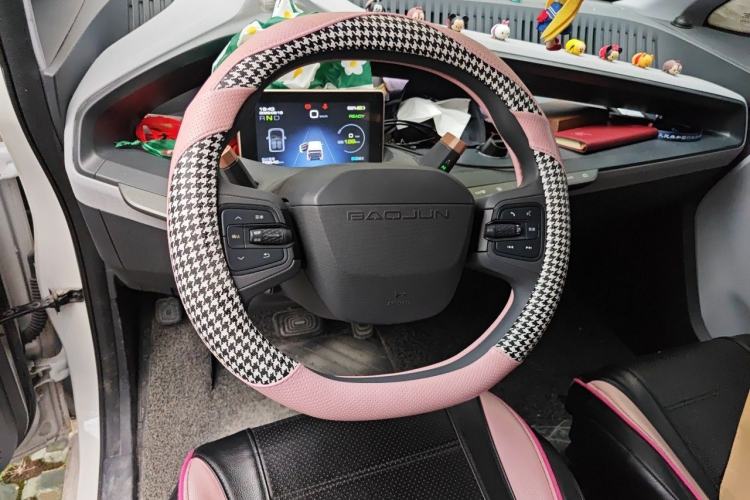 Used Baojun E200 2018 Intelligent Driving Edition Steering Wheel