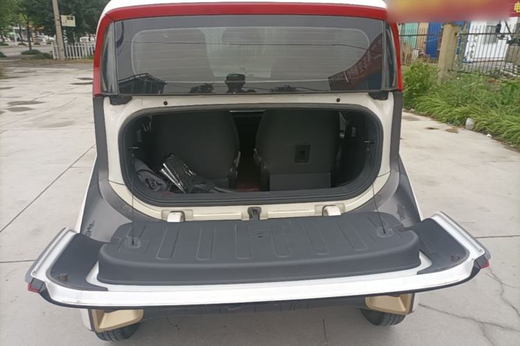 Used Baojun E200 2018 Intelligent Driving Edition Trunk