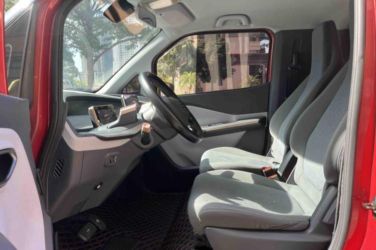Used Baojun E200 2018 Intelligent Driving Edition Interior 2