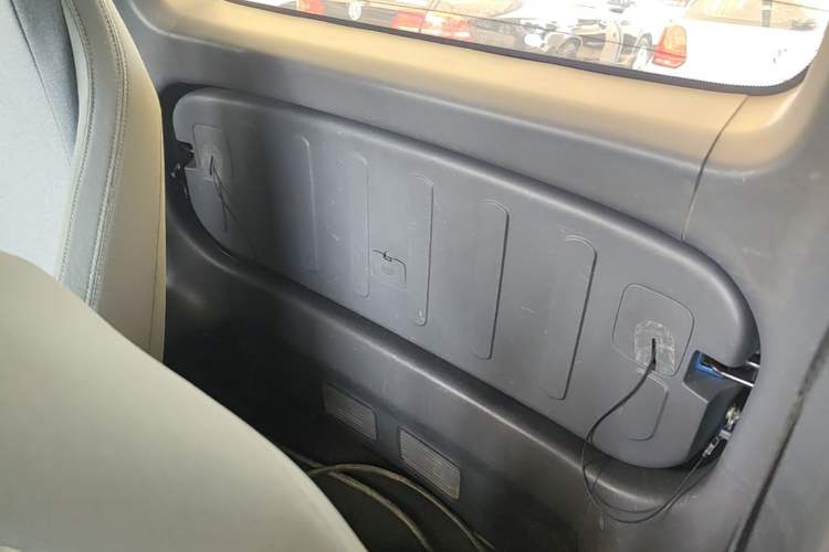 Used Baojun E200 2019 250KM Smart Drive Edition Left Rear Seat