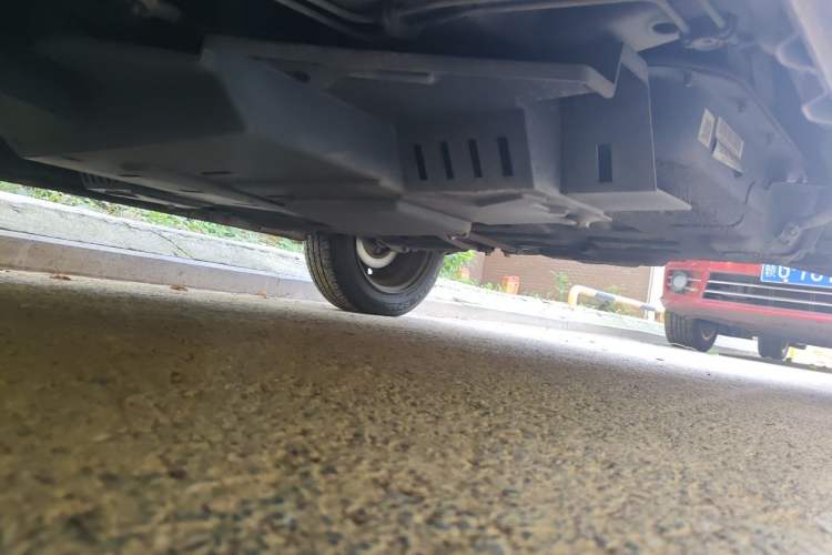Used Baojun E200 2019 250KM Smart Drive Edition Chassis Front Left