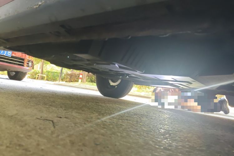 Used Baojun E200 2019 250KM Smart Drive Edition Chassis Front Right