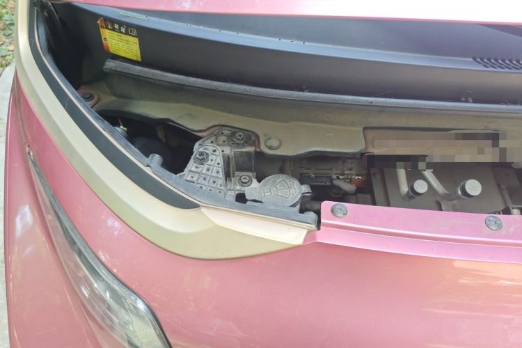 Used Baojun E200 2019 250KM Smart Drive Edition Engine Bay Right
