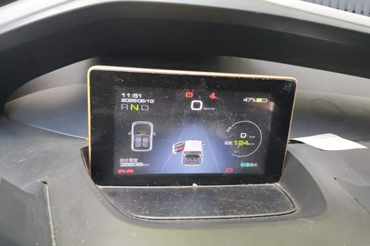 Used Baojun E200 2019 250KM Smart Drive Edition Instrument Cluster