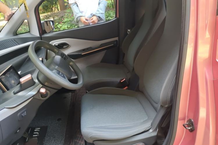 Used Baojun E200 2019 250KM Smart Drive Edition Left Front Seat