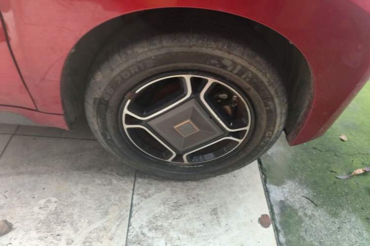 Used Baojun E200 2019 250KM Smart Enjoyment Version Right Front Wheel Hub