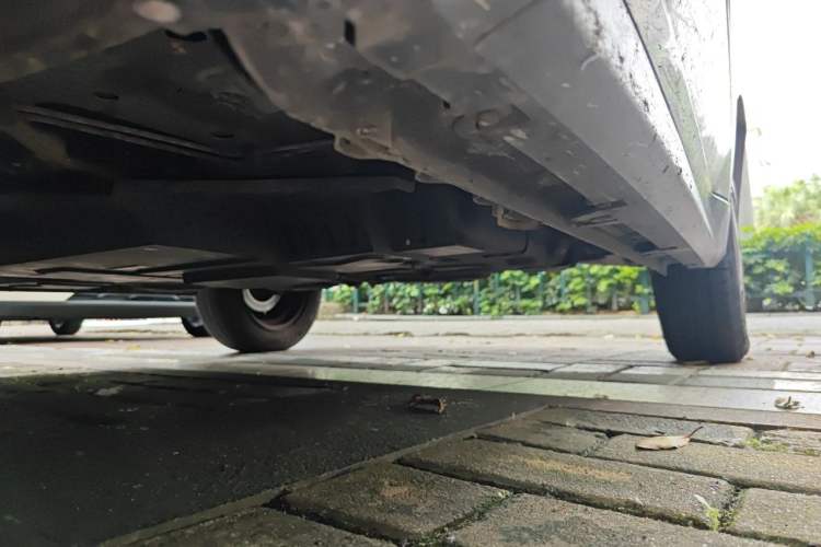 Used Baojun E200 2019 250KM Smart Drive Edition Chassis Front Left