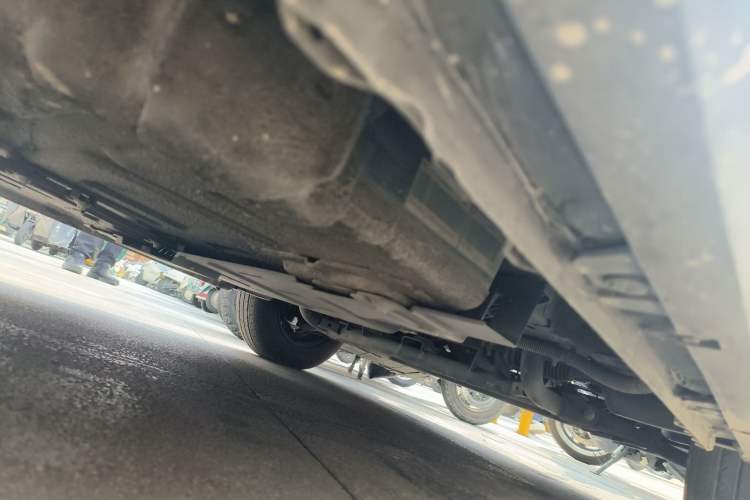 Used Baojun E200 2019 250KM Smart Drive Edition Chassis Rear Right