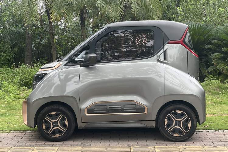Used Baojun E200 2019 250KM Smart Drive Edition Exterior 3