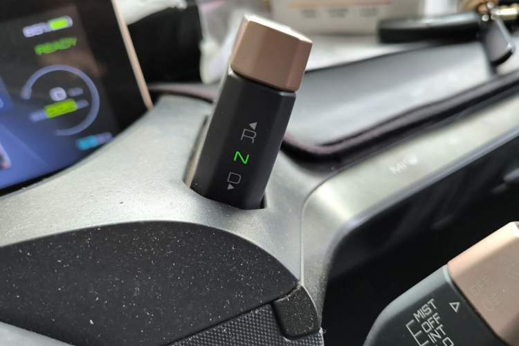 Used Baojun E200 2019 250KM Smart Drive Edition Gear Lever
