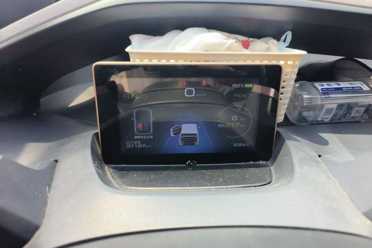 Used Baojun E200 2019 250KM Smart Drive Edition Instrument Cluster