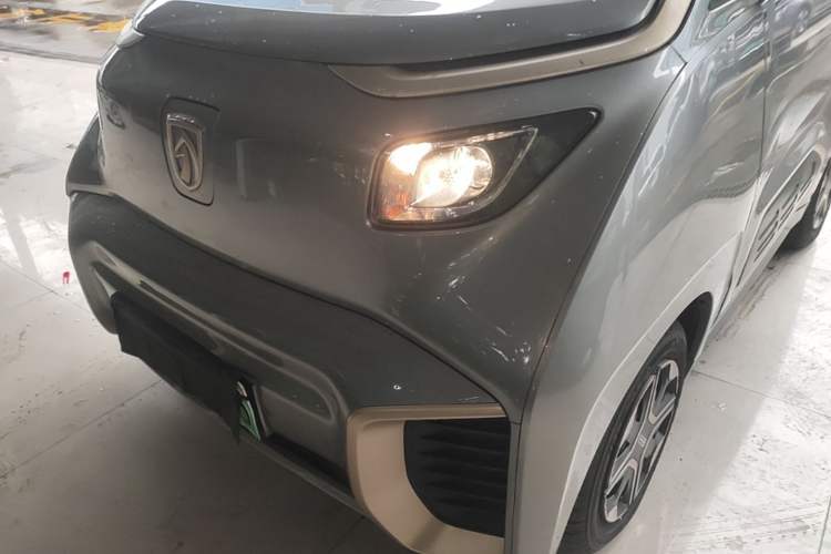 Used Baojun E200 2019 250KM Smart Drive Edition Left Front Headlight