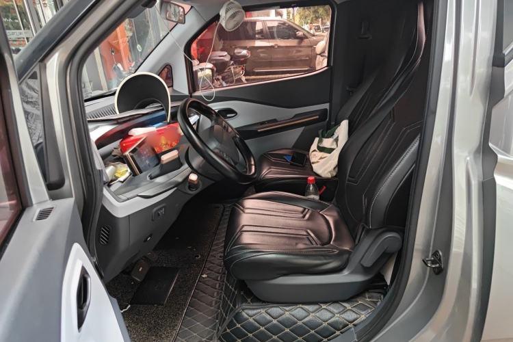 Used Baojun E200 2019 250KM Smart Drive Edition Left Front Seat