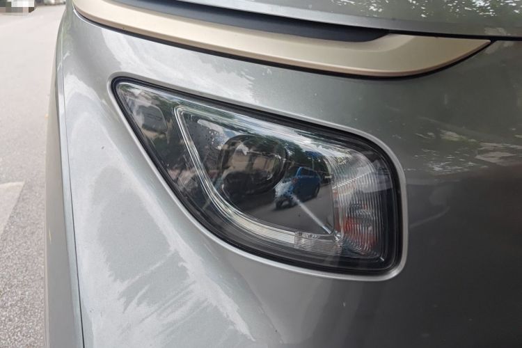 Used Baojun E200 2019 250KM Smart Drive Edition Right Front Headlight