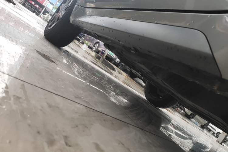 Used Baojun E200 2019 250KM Smart Drive Edition Right Side Sill