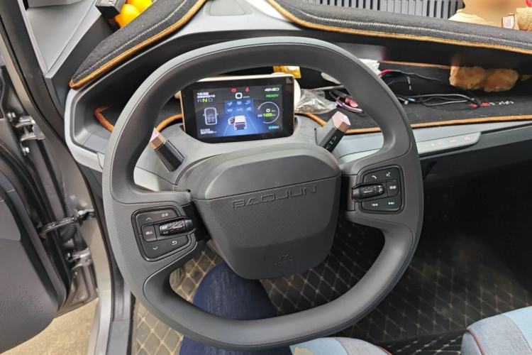 Used Baojun E200 2019 250KM Smart Drive Edition Steering Wheel
