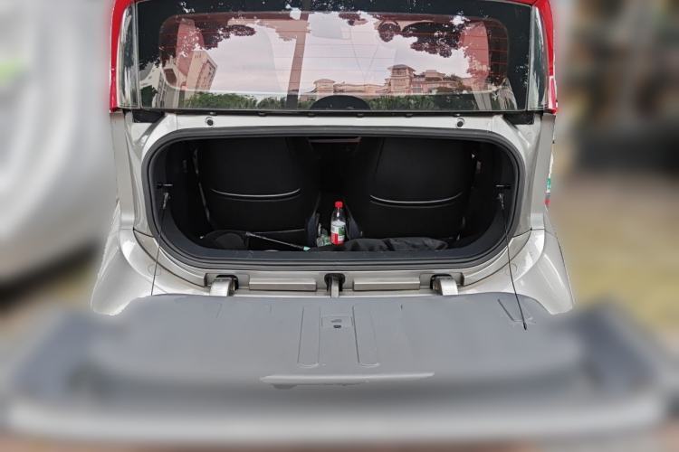 Used Baojun E200 2019 250KM Smart Drive Edition Trunk