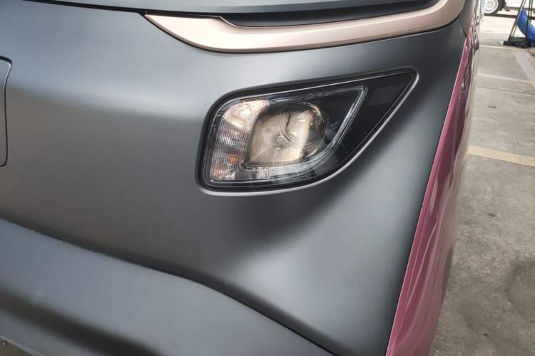 Used Baojun E200 2019 250KM Smart Enjoyment Version Left Front Headlight