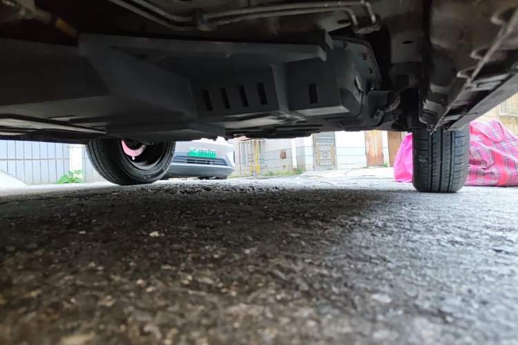 Used Baojun E200 2019 250KM Smart Drive Edition Chassis Front Left