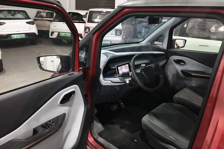 Used Baojun E200 2019 250KM Smart Drive Edition Driver Seat