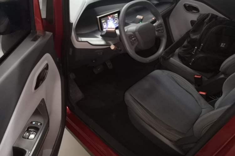 Used Baojun E200 2019 250KM Smart Drive Edition Driver Seat
