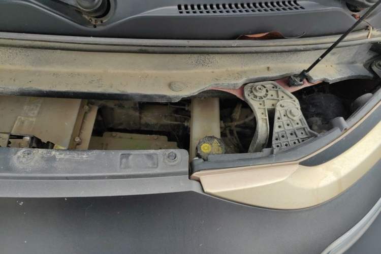 Used Baojun E200 2019 250KM Smart Drive Edition Engine Bay Left