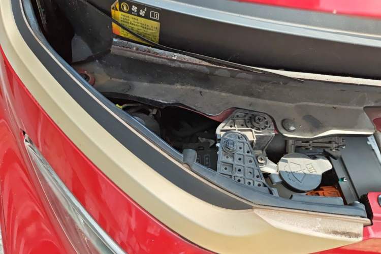 Used Baojun E200 2019 250KM Smart Drive Edition Engine Bay Right