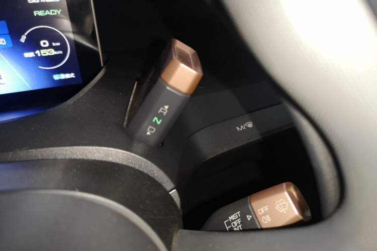 Used Baojun E200 2019 250KM Smart Drive Edition Gear Lever
