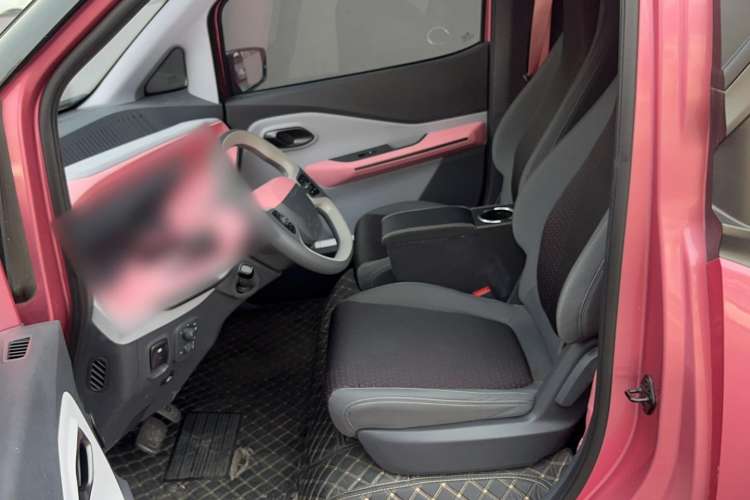 Used Baojun E200 2019 250KM Smart Enjoyment Version Interior 1