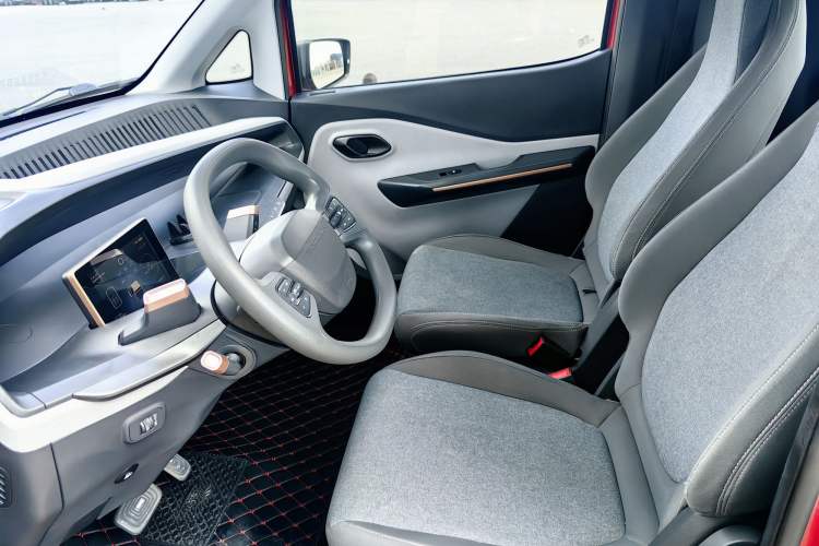 Used Baojun E200 2019 250KM Smart Drive Edition Interior 2