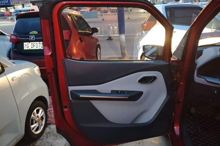 Used Baojun E200 2019 250KM Smart Drive Edition Left Rear Door Interior