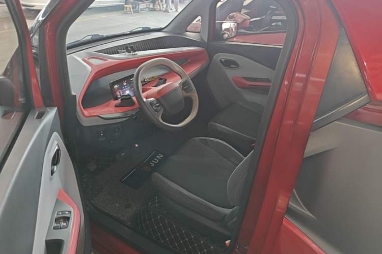 Used Baojun E200 2019 250KM Smart Enjoyment Version Left Rear Seat
