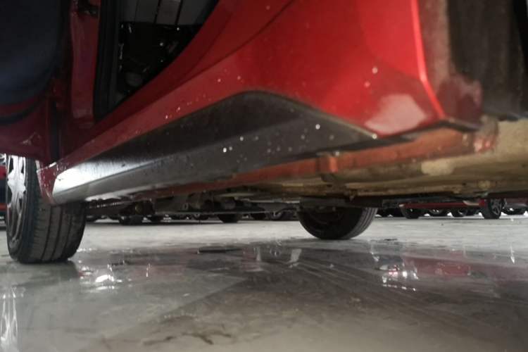 Used Baojun E200 2019 250KM Smart Drive Edition Left Side Sill