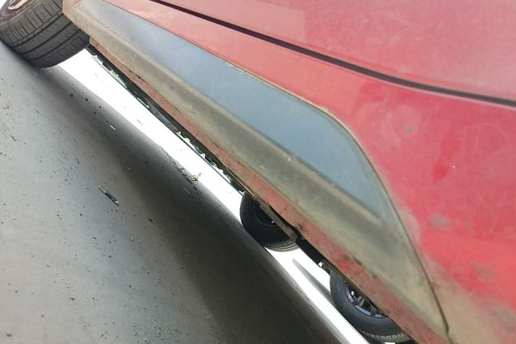 Used Baojun E200 2019 250KM Smart Drive Edition Left Side Sill