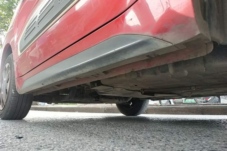 Used Baojun E200 2019 250KM Smart Drive Edition Left Side Sill