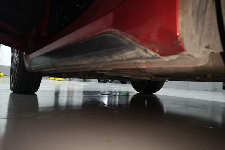 Used Baojun E200 2019 250KM Smart Drive Edition Left Side Sill