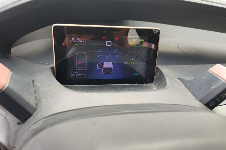Used Baojun E200 2019 250KM Smart Drive Edition Odometer Close Up
