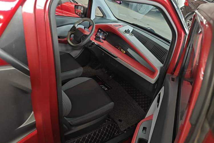 Used Baojun E200 2019 250KM Smart Enjoyment Version Right Front Seat