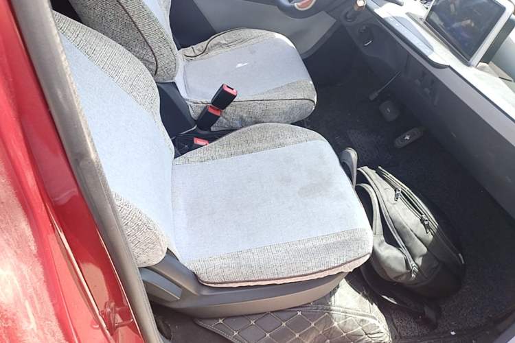 Used Baojun E200 2019 250KM Smart Drive Edition Right Front Seat