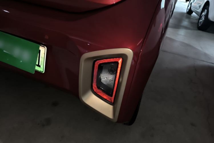 Used Baojun E200 2019 250KM Smart Drive Edition Right Rear Taillight