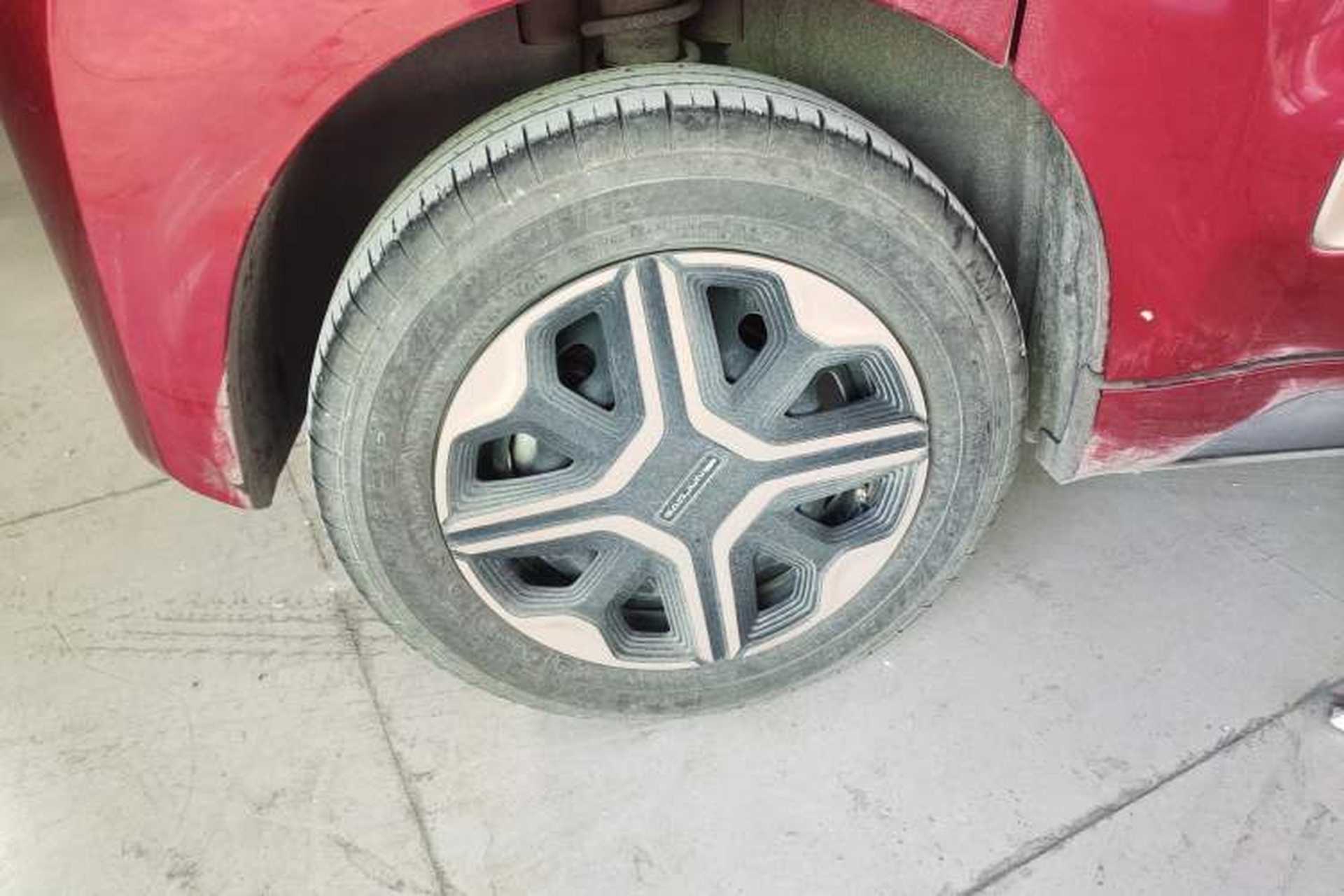 Used Baojun E200 2019 250KM Smart Drive Edition Right Rear Wheel Hub